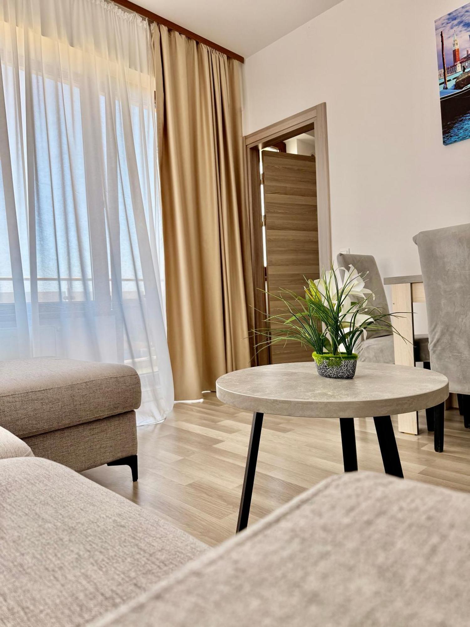 Aqua Vista Nuba - Vedere Top La Mare Si Lac - Apartament 2 Camere Summerland - Mamaia Extérieur photo